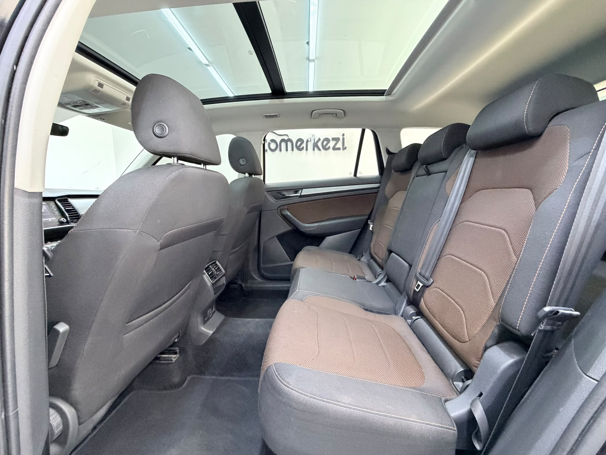 SKODA KODIAQ 14